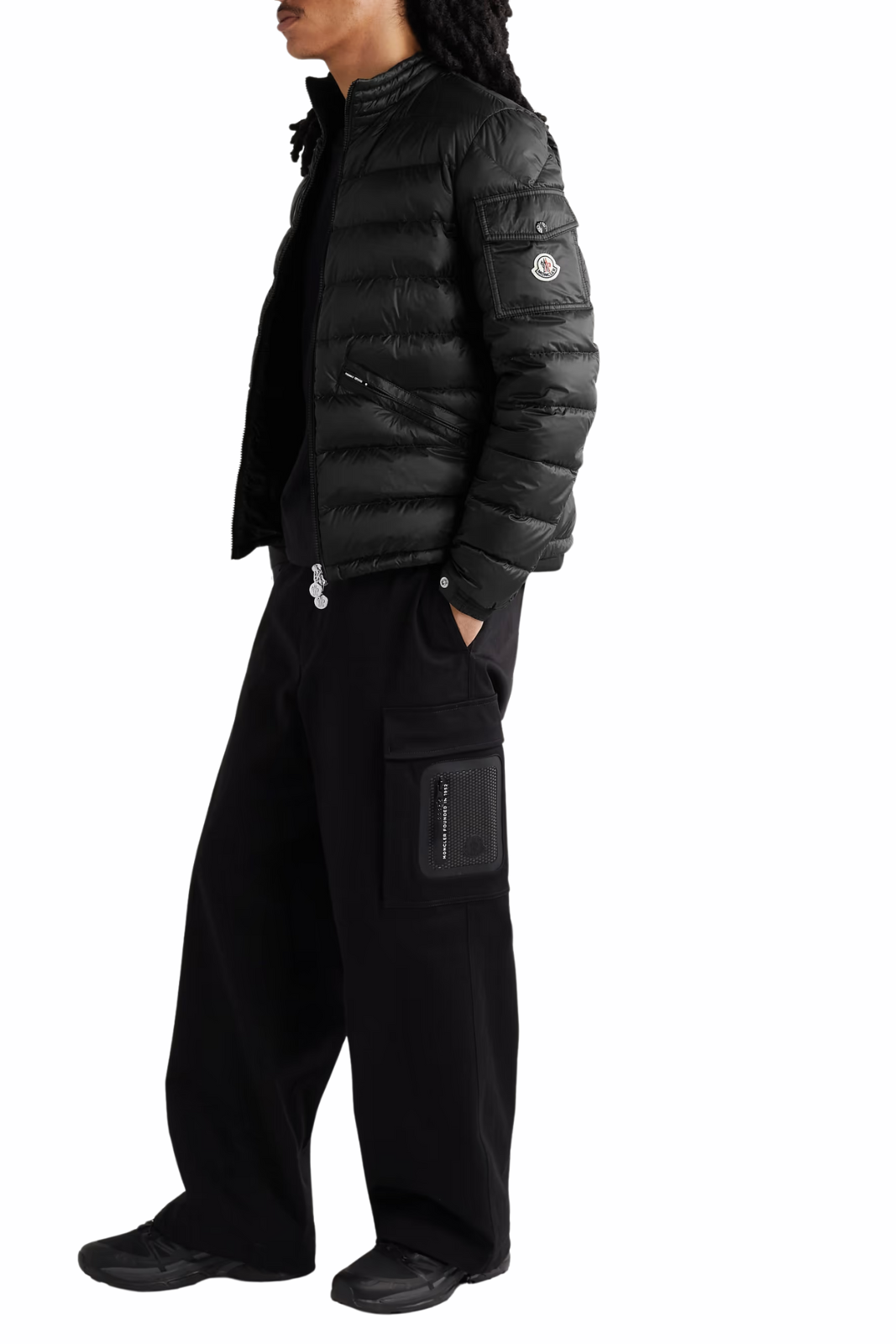 Яке с качулка Moncler Sassiere с детайли от лещи, черно
