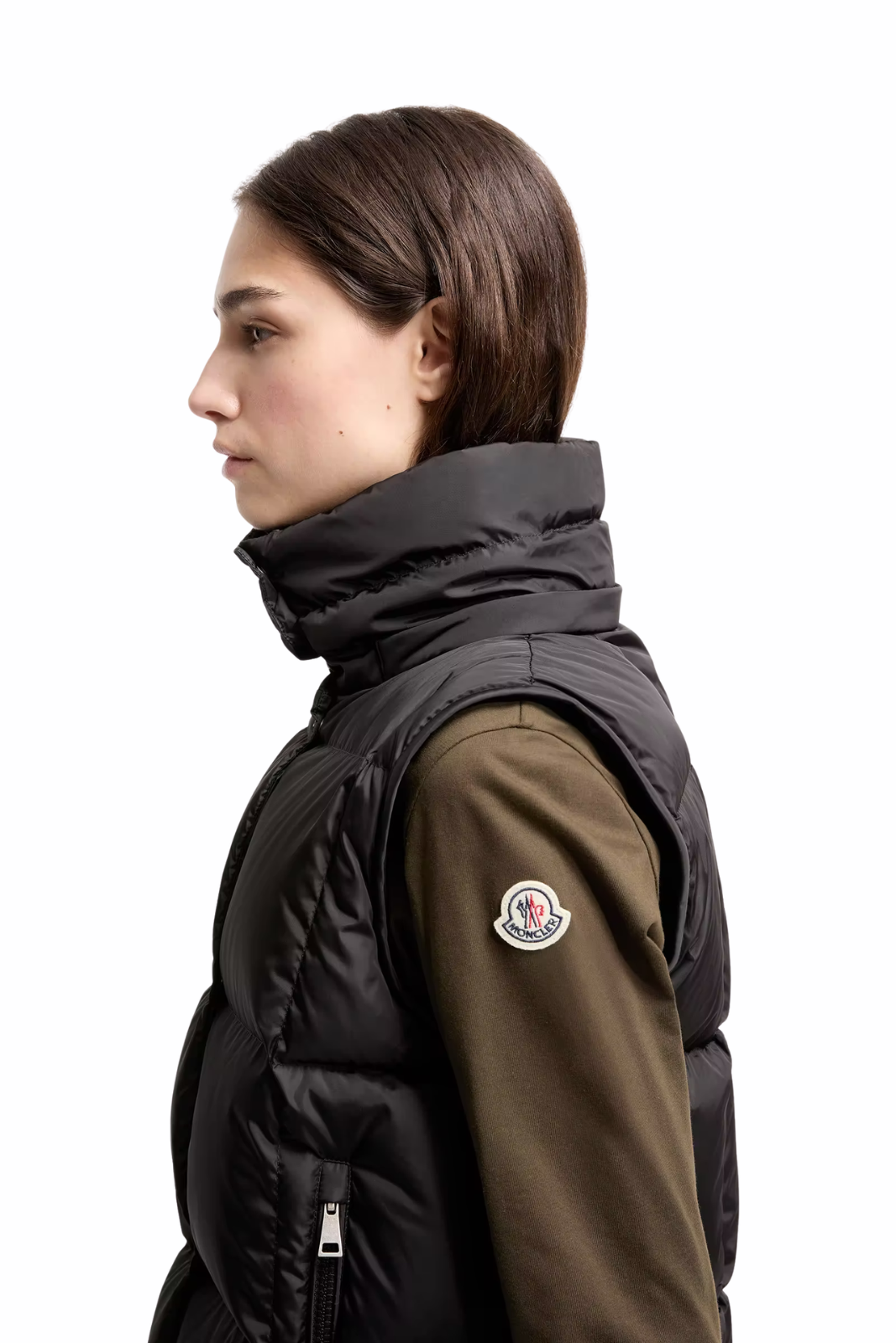 Ватиран жилет Moncler Nubiera с пухен пълнеж и качулка