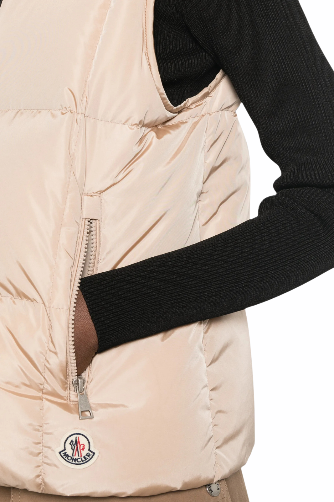 Ватиран жилет Moncler Nubiera с пухен пълнеж и качулка