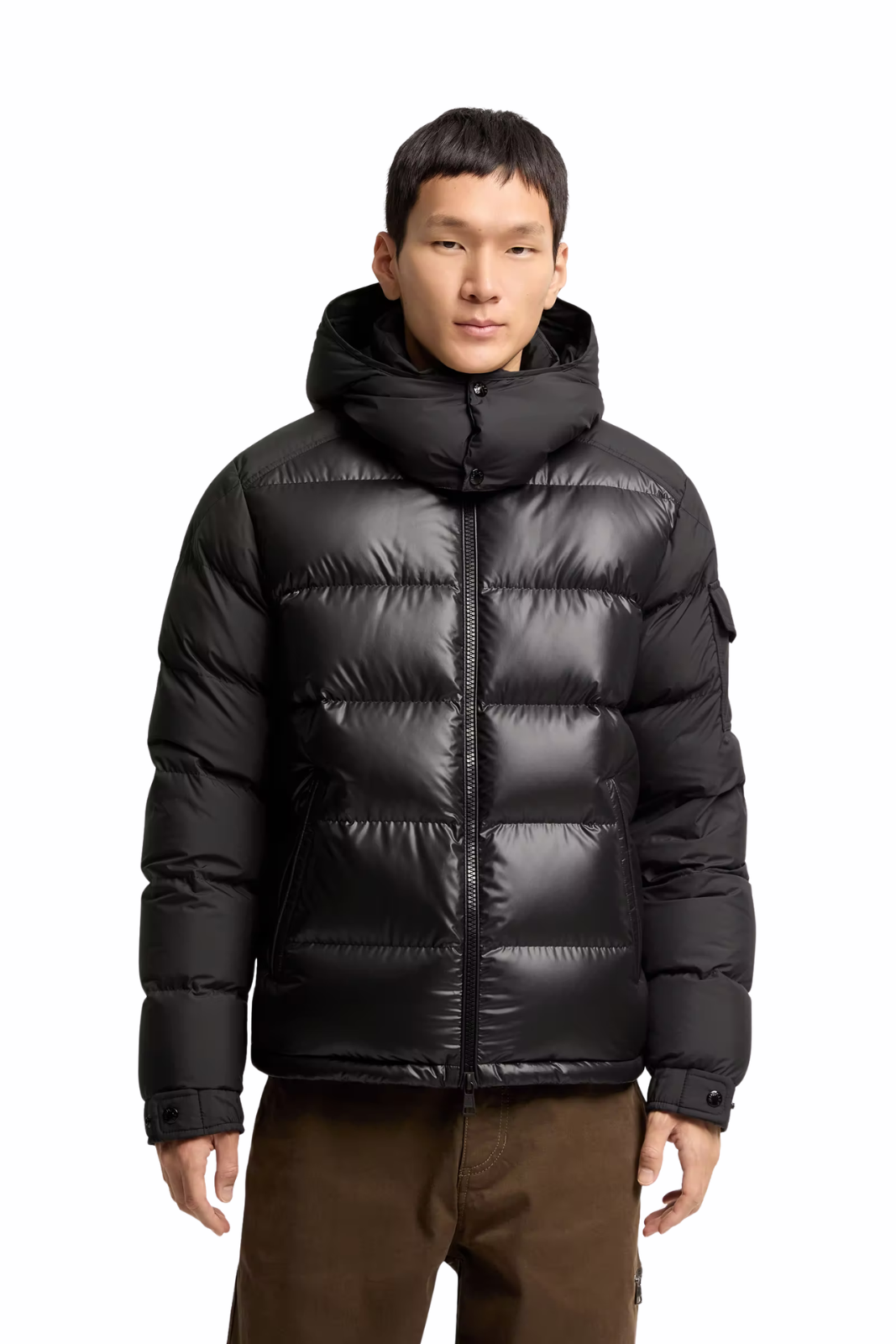 Яке с качулка Moncler Sassiere с детайли от лещи, черно